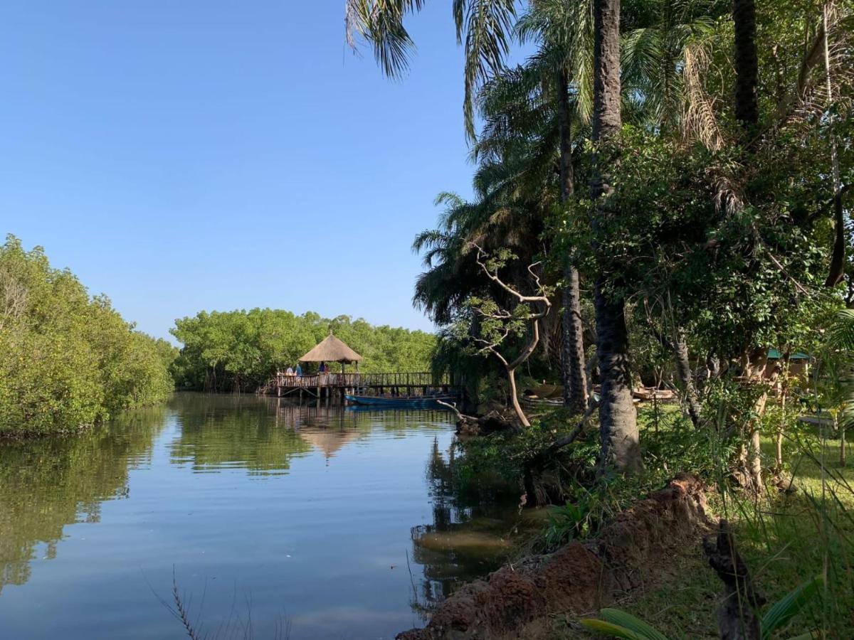 Pombo Kunda Villa Sanyang ภายนอก รูปภาพ