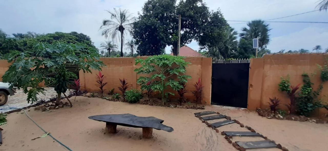Pombo Kunda Villa Sanyang ภายนอก รูปภาพ