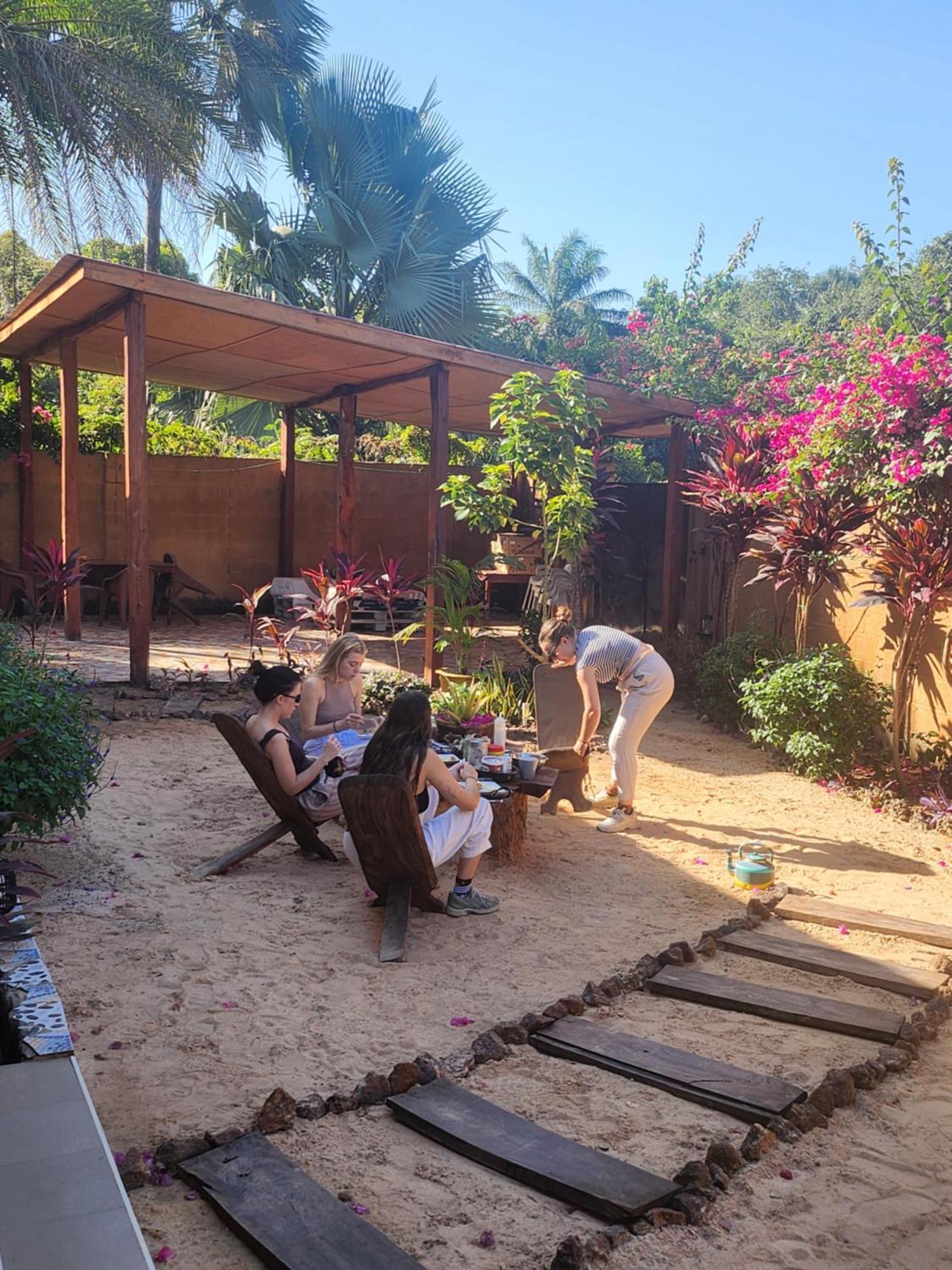 Pombo Kunda Villa Sanyang ภายนอก รูปภาพ